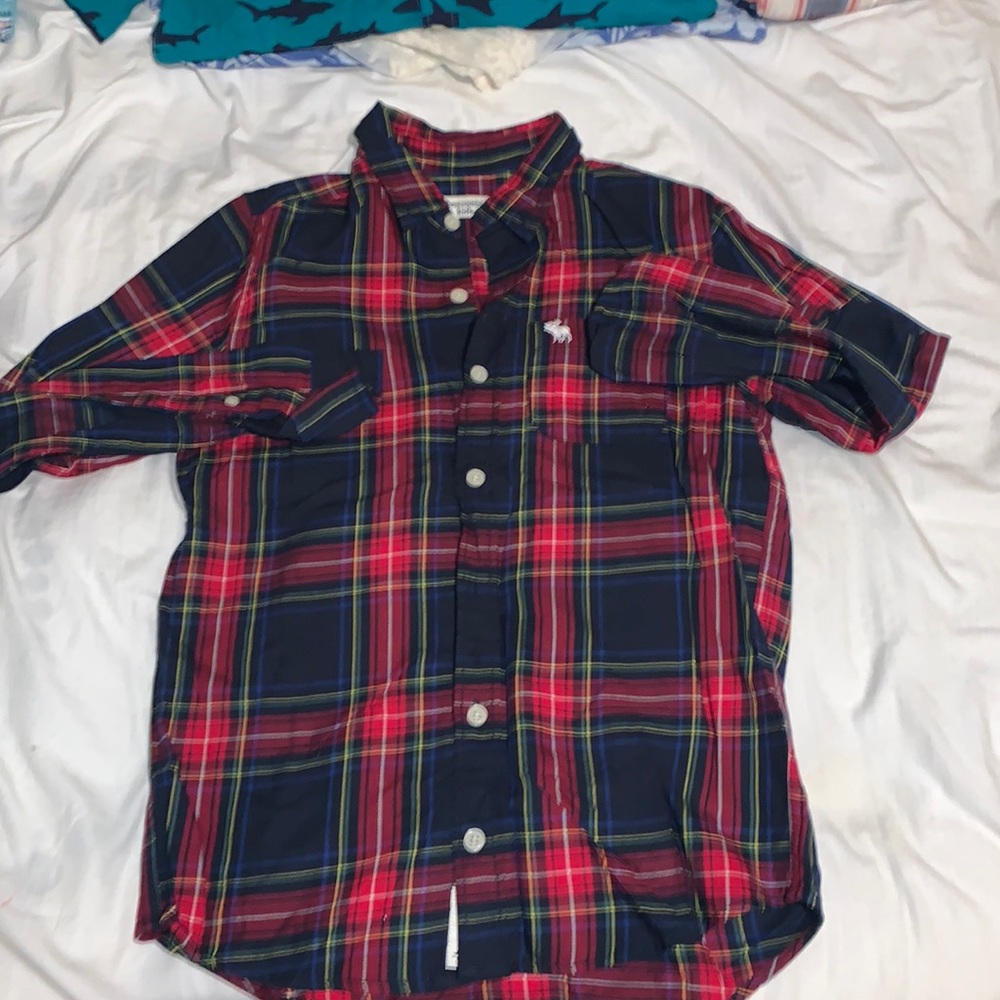 Abercrombie kids button up long sleeve.